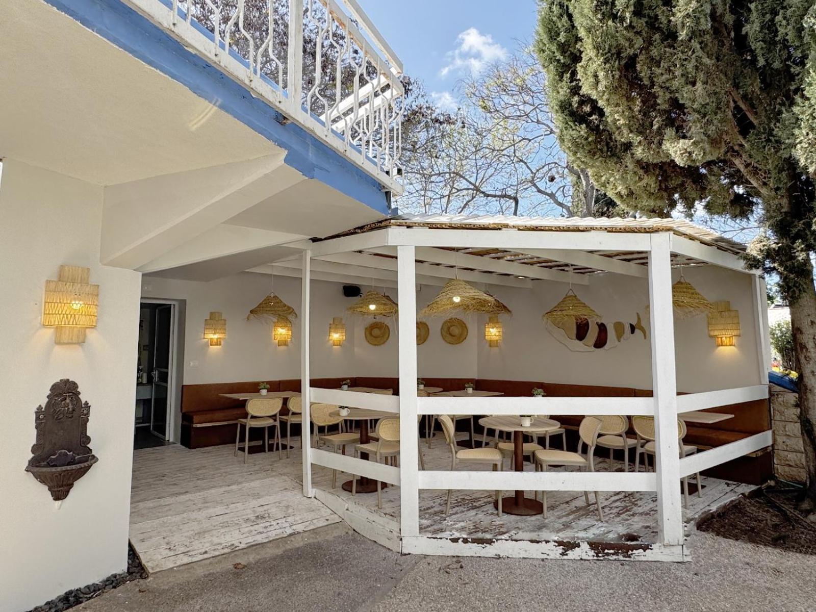 Travel Hotel Gesher Haziv Eksteriør bilde